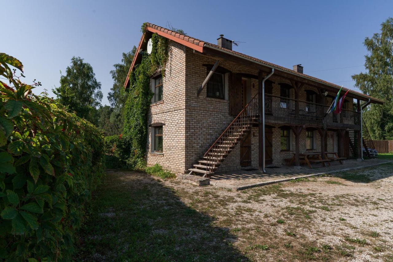 Cerpas Medemciems Exterior foto